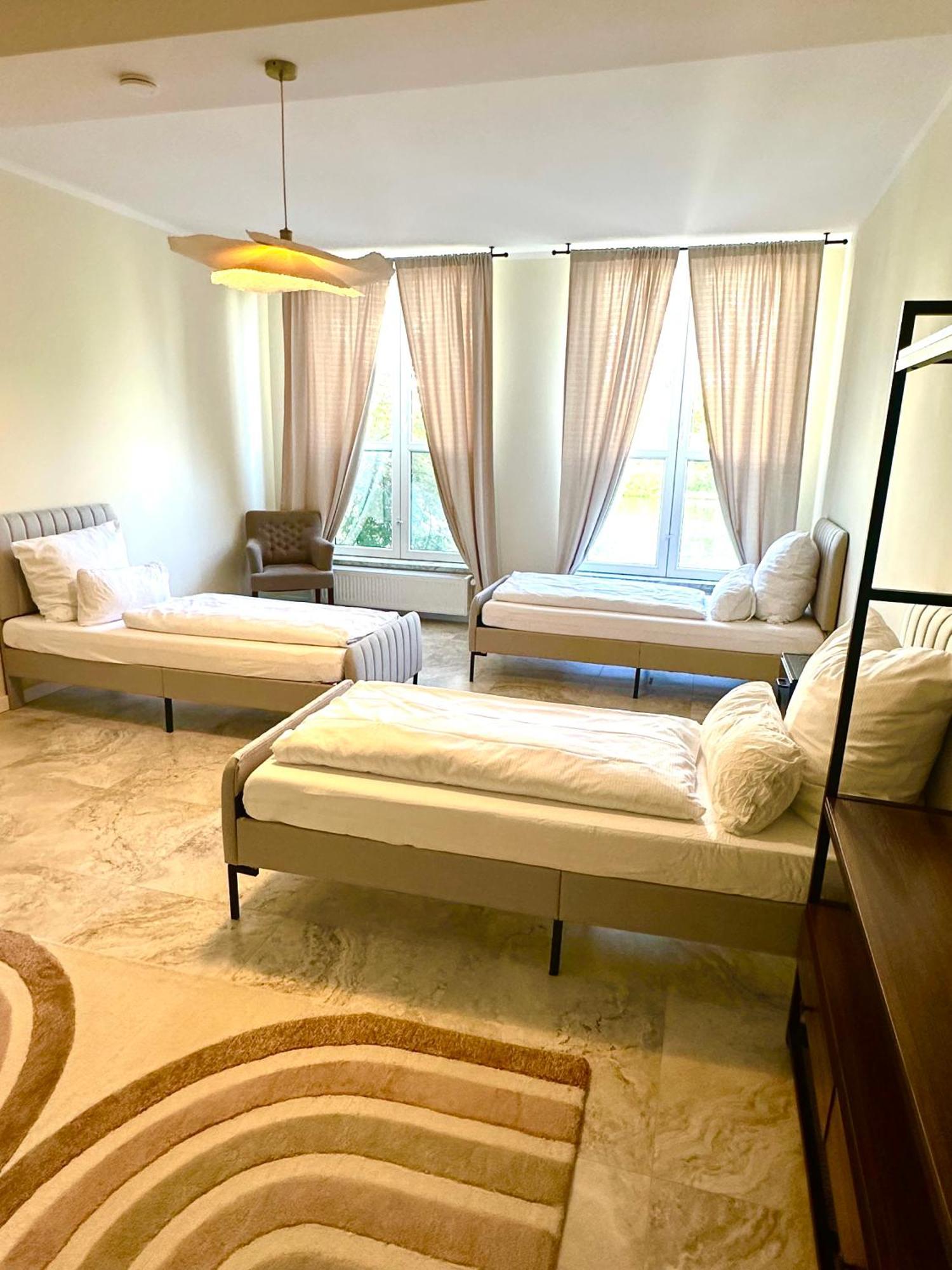 Sanierte 5 Zimmer Luxus Standard Apartment Auf 350Qm 함브루크 외부 사진